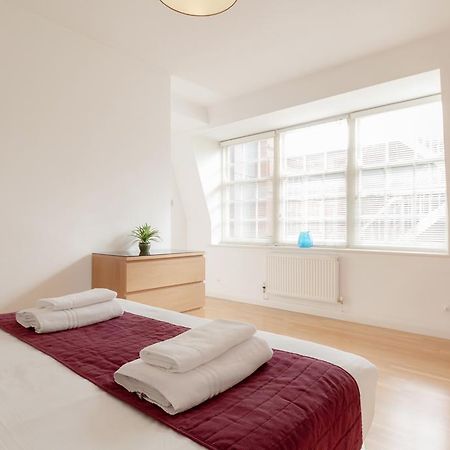 Roomspace Serviced Apartments - Groveland Court Londra Oda fotoğraf